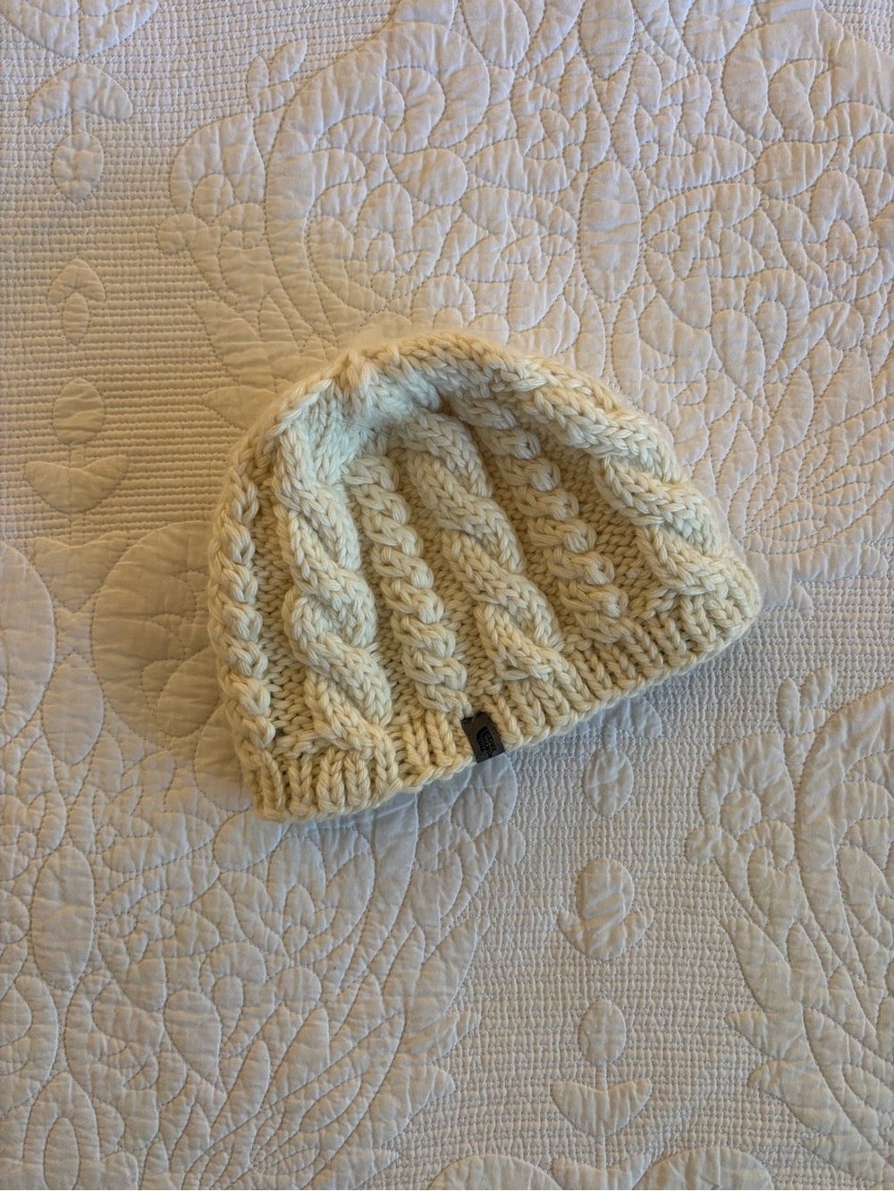 Women’s Cream Cable Knit Beanie Hat